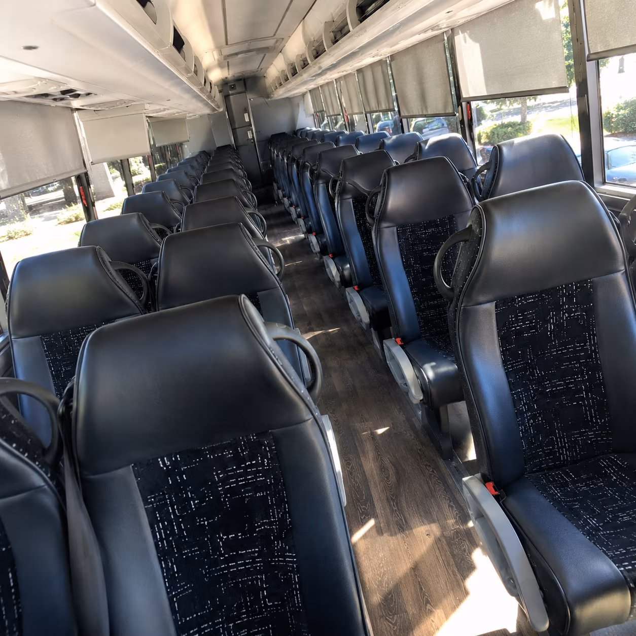 charter buses to the goshen fair and sunset meadow vineyards