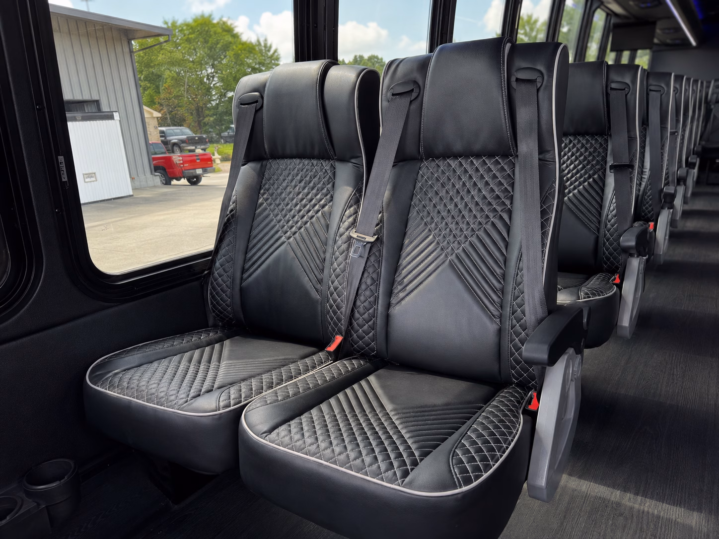 fan buses to yankees and mets games from norwalk